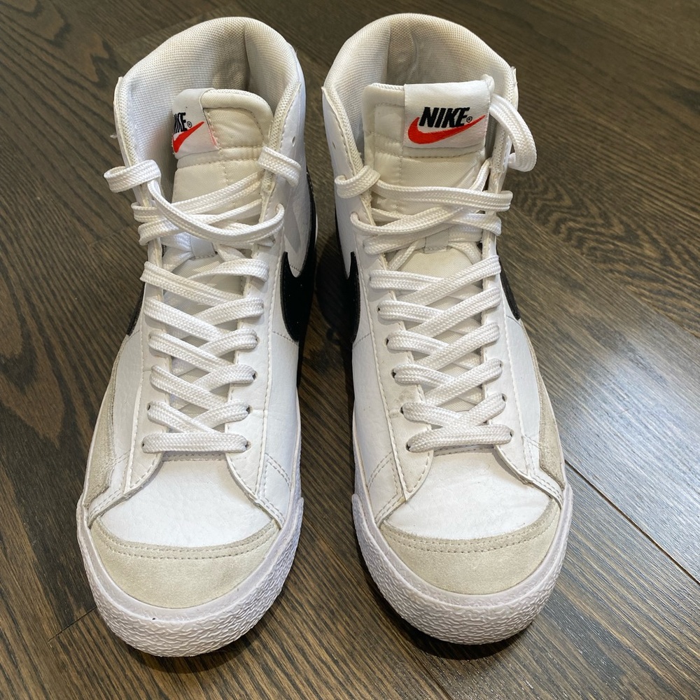 Nike Blazer’s Mid ‘77 Vintage ‘White Black’ Older Kids’ Shoes